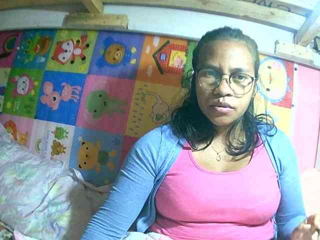 NikiXXScotty webcam