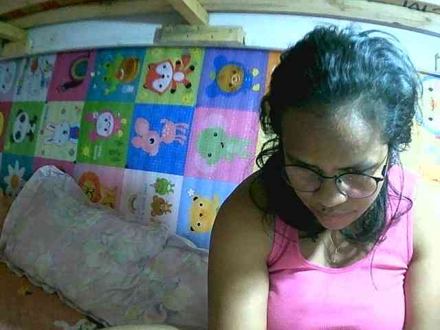 NikiXXScotty webcam