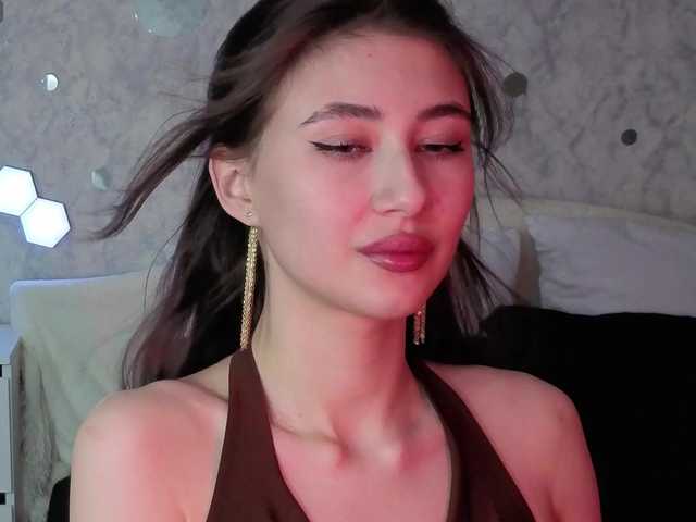 AffiinaLovsx's BongaCams show and profile