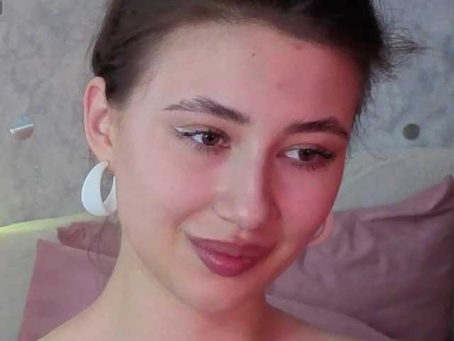 AffiinaLovsx's BongaCams show and profile