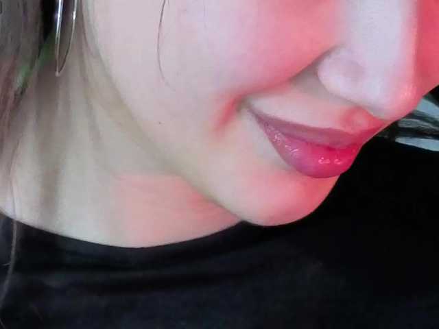 AffiinaLovsx's BongaCams show and profile