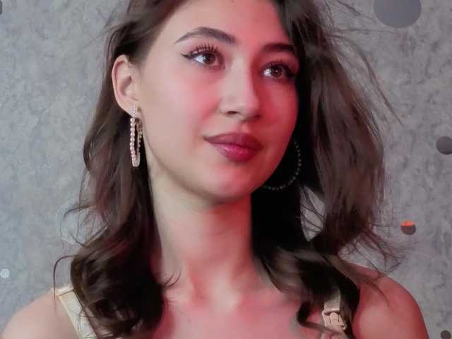 AffiinaLovsx's BongaCams show and profile