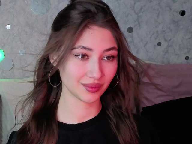 AffiinaLovsx's BongaCams show and profile