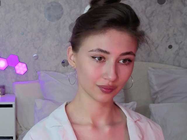 AffiinaLovsx's BongaCams show and profile
