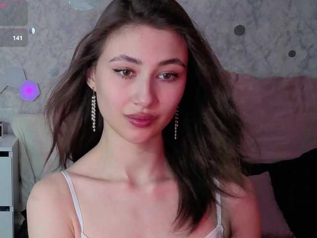 AffiinaLovsx's BongaCams show and profile