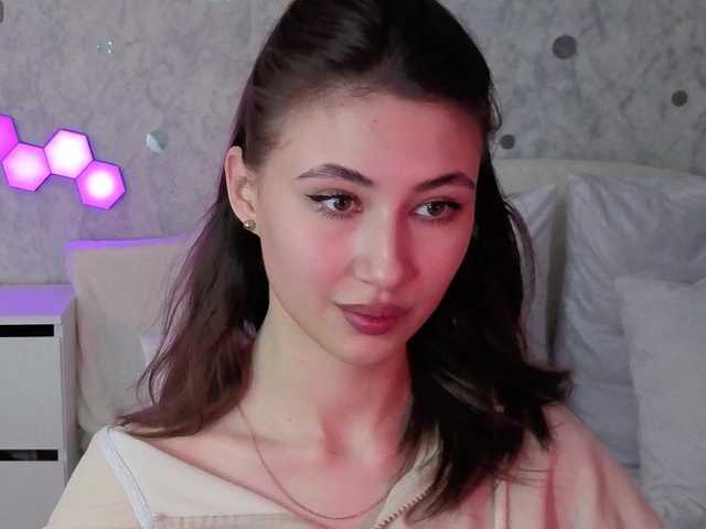 AffiinaLovsx's BongaCams show and profile