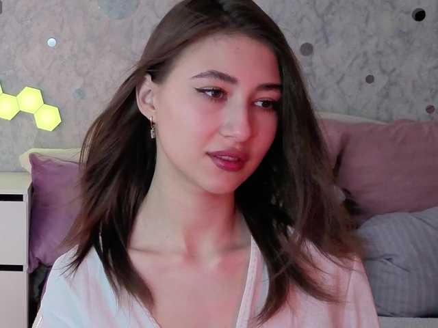 AffiinaLovsx's BongaCams show and profile