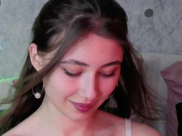 AffiinaLovsx's BongaCams show and profile