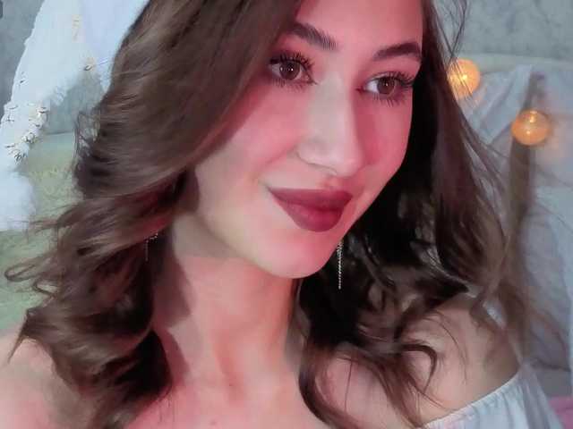 AffiinaLovsx's BongaCams show and profile