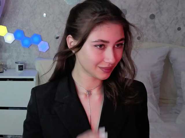 AffiinaLovsx's BongaCams show and profile