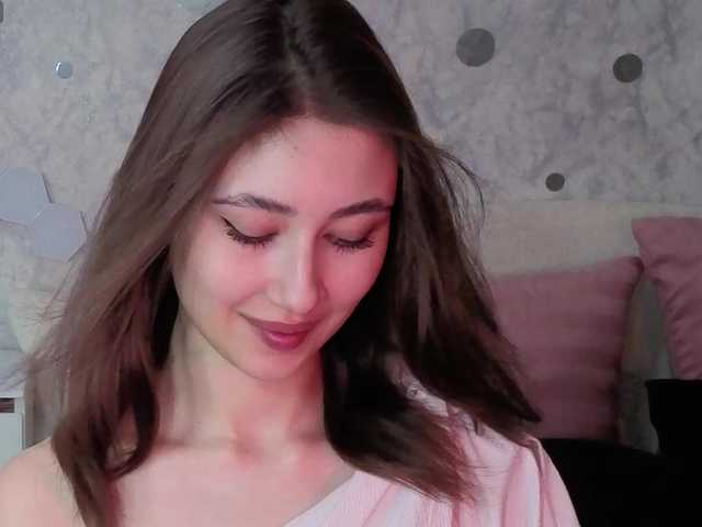 AffiinaLovsx's BongaCams show and profile