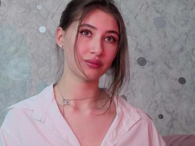 AffiinaLovsx's BongaCams show and profile