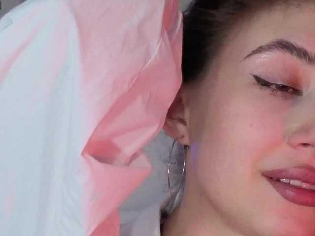 AffiinaLovsx's BongaCams show and profile