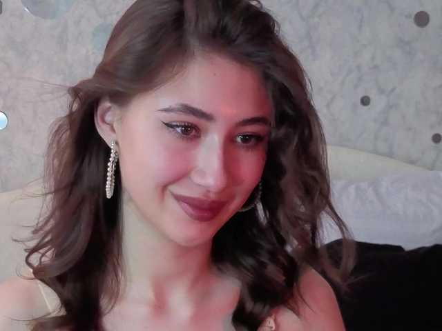 AffiinaLovsx's BongaCams show and profile