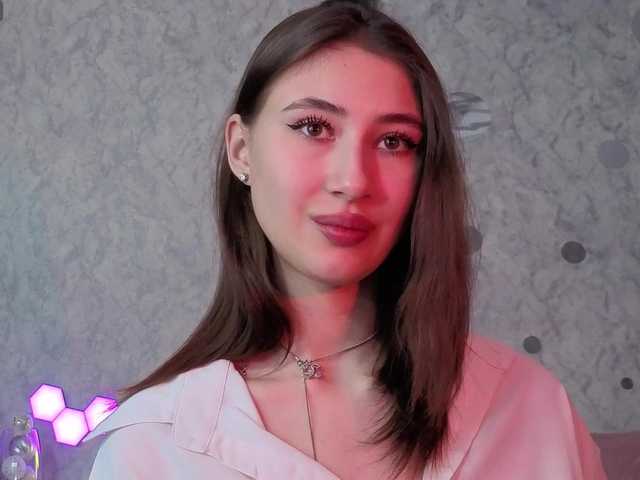 AffiinaLovsx's BongaCams show and profile