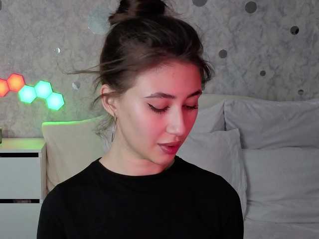 AffiinaLovsx's BongaCams show and profile