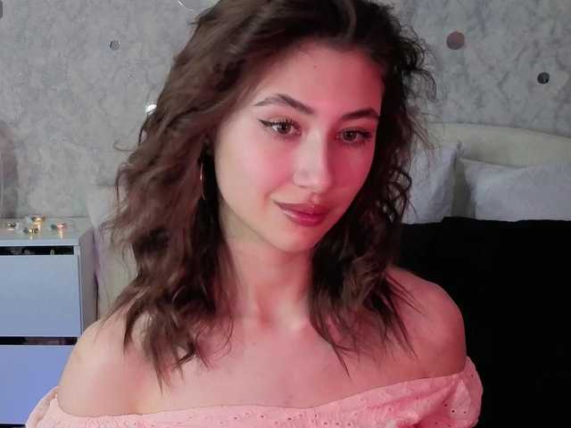 AffiinaLovsx's BongaCams show and profile