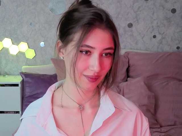 AffiinaLovsx's BongaCams show and profile