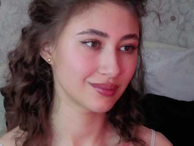 AffiinaLovsx's BongaCams show and profile