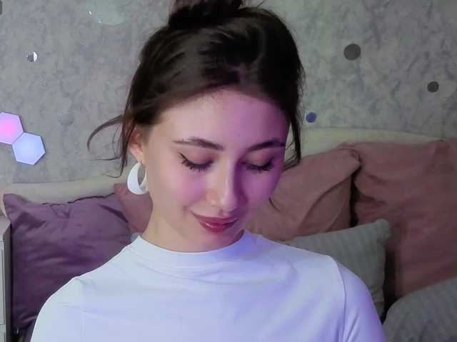 AffiinaLovsx's BongaCams show and profile