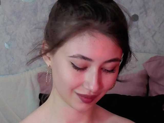 AffiinaLovsx's BongaCams show and profile