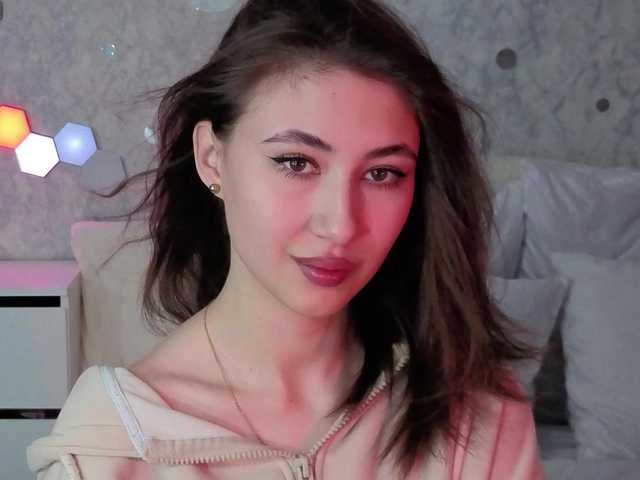 AffiinaLovsx's BongaCams show and profile