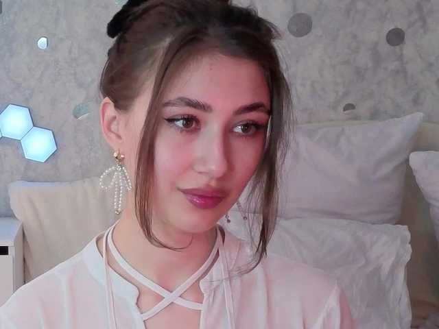 AffiinaLovsx live cam