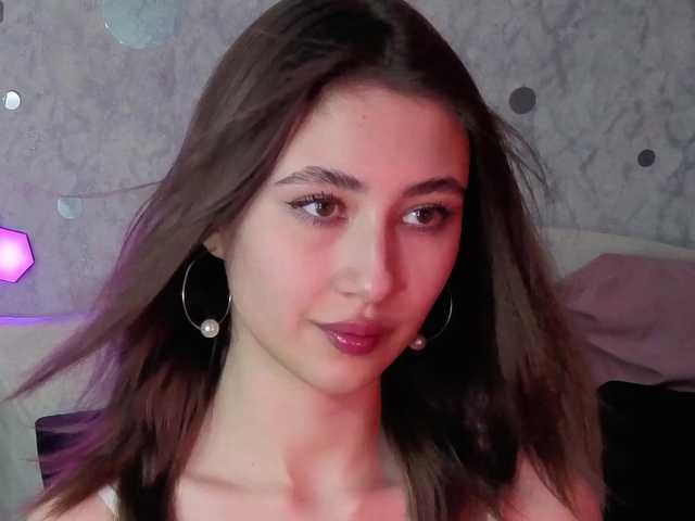 AffiinaLovsx's BongaCams show and profile