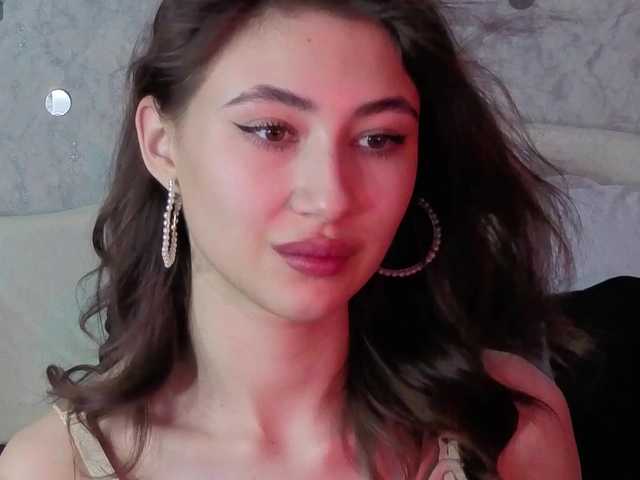 AffiinaLovsx live cam