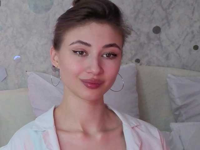 AffiinaLovsx's BongaCams show and profile