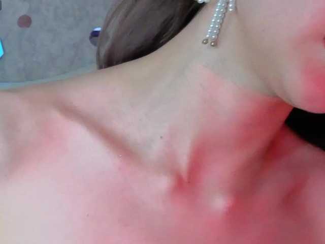 AffiinaLovsx's BongaCams show and profile