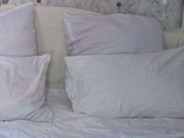 AffiinaLovsx's BongaCams show and profile