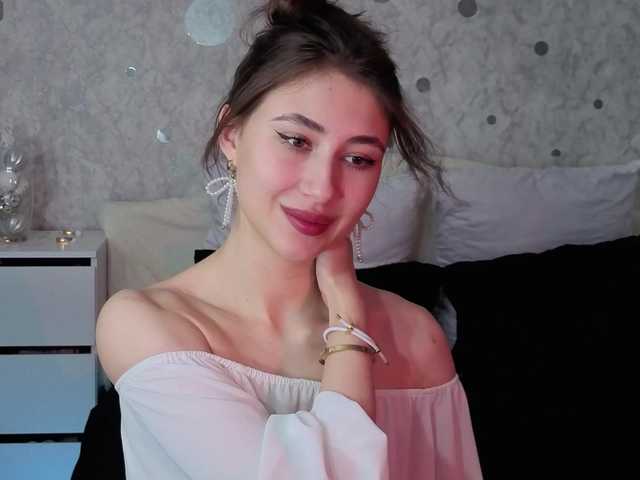 AffiinaLovsx's BongaCams show and profile