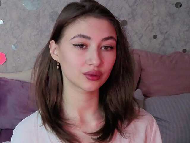 AffiinaLovsx's BongaCams show and profile