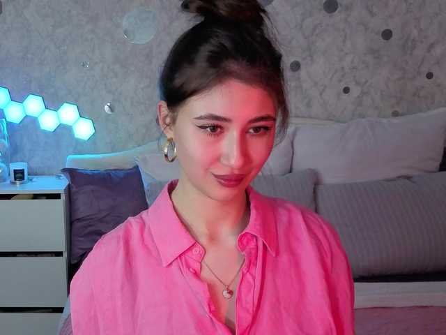 AffiinaLovsx's BongaCams show and profile