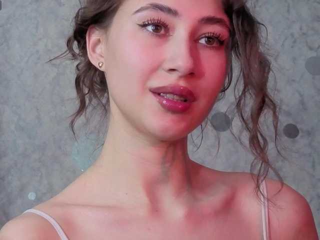 AffiinaLovsx's BongaCams show and profile