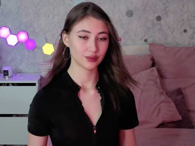 AffiinaLovsx's BongaCams show and profile