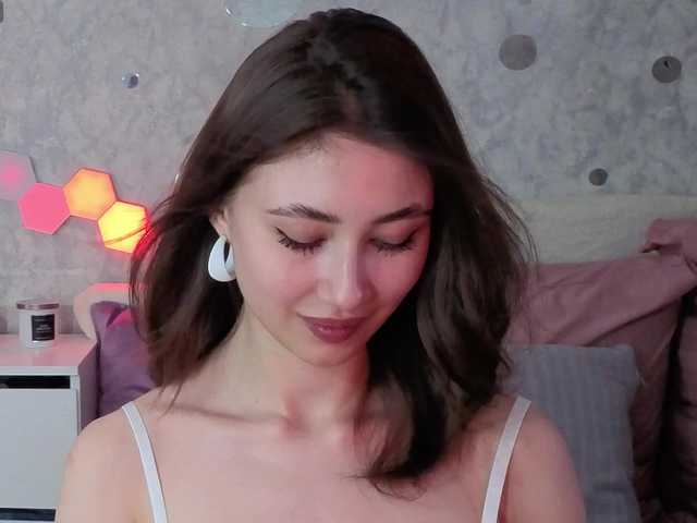 AffiinaLovsx's BongaCams show and profile