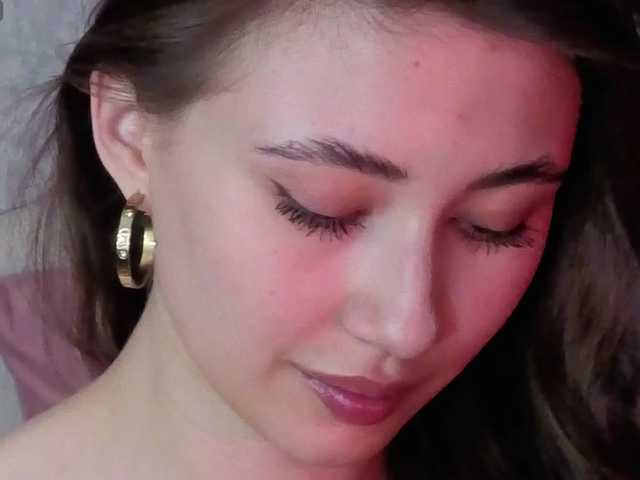 AffiinaLovsx's BongaCams show and profile