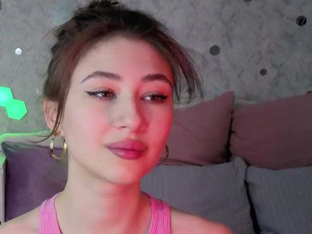 AffiinaLovsx's BongaCams show and profile