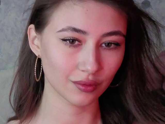 AffiinaLovsx's BongaCams show and profile