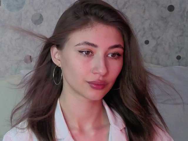 AffiinaLovsx's BongaCams show and profile