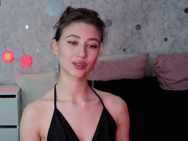 AffiinaLovsx's BongaCams show and profile