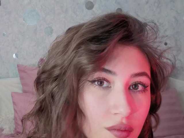 AffiinaLovsx's BongaCams show and profile