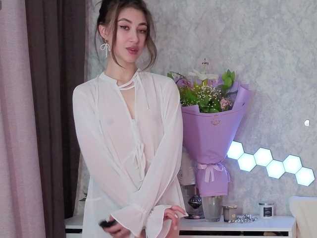 AffiinaLovsx's BongaCams show and profile