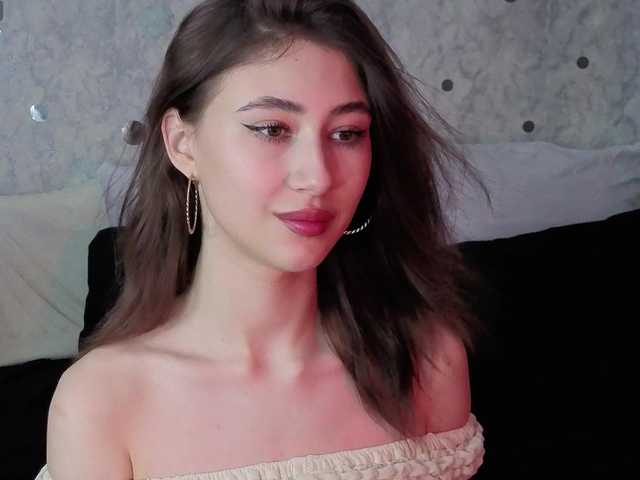 AffiinaLovsx's BongaCams show and profile