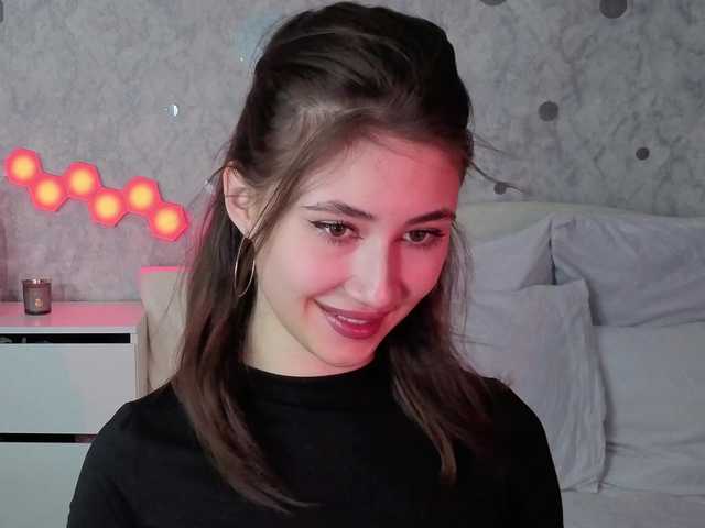 AffiinaLovsx's BongaCams show and profile