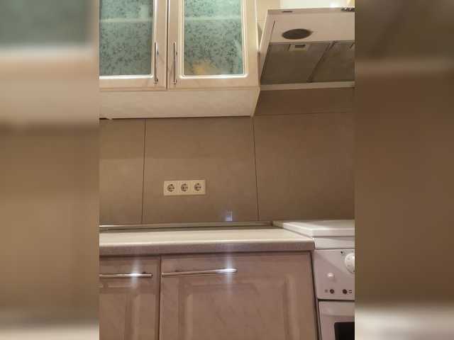 MILKIWAYSEX23's BongaCams show and profile