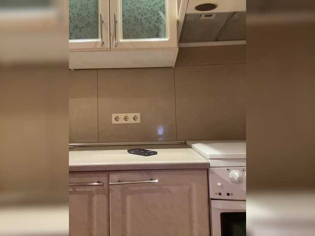 MILKIWAYSEX23's BongaCams show and profile