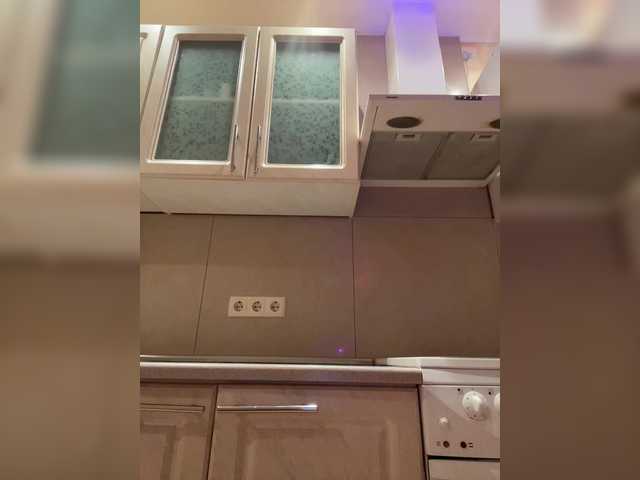 MILKIWAYSEX23's BongaCams show and profile